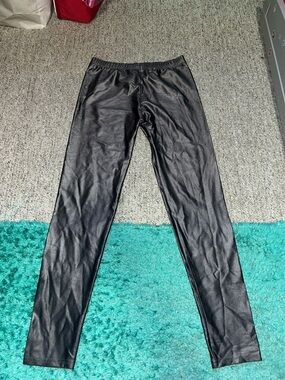Shiny silver spandex leggings